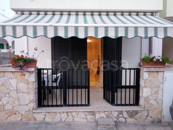 appartamento in vendita a Castrignano del Capo in zona Santa Maria di Leuca