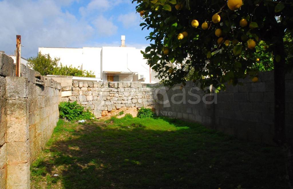 appartamento in vendita a Castrignano del Capo in zona Santa Maria di Leuca