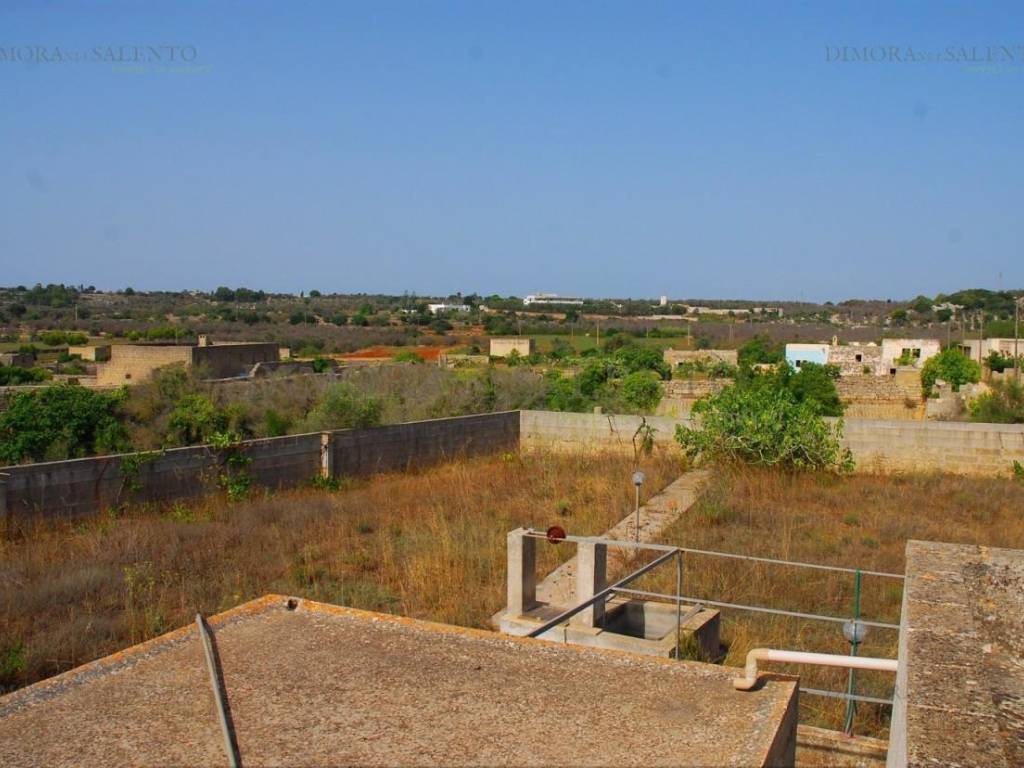 casa indipendente in vendita a Castrignano del Capo in zona Giuliano di Lecce