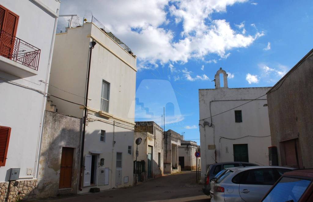 casa indipendente in vendita a Castrignano del Capo in zona Salignano