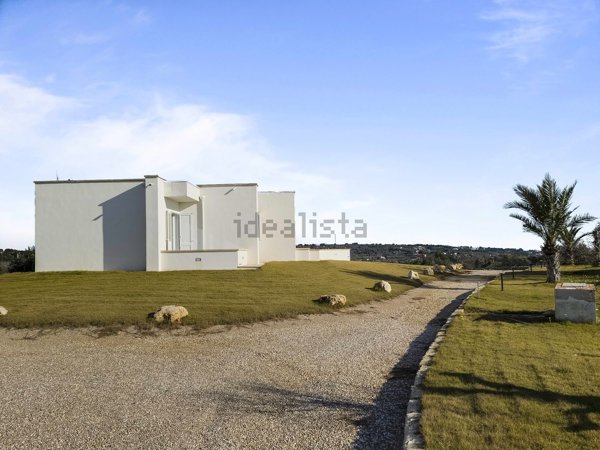 casa indipendente in vendita a Castrignano del Capo