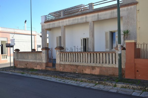 casa indipendente in vendita a Castrignano del Capo in zona Santa Maria di Leuca
