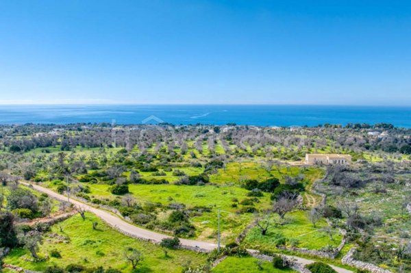 casa indipendente in vendita a Castrignano del Capo in zona Santa Maria di Leuca
