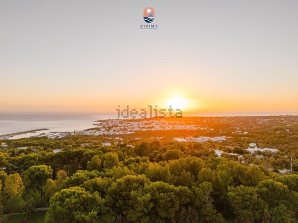 casa indipendente in vendita a Castrignano del Capo in zona Santa Maria di Leuca