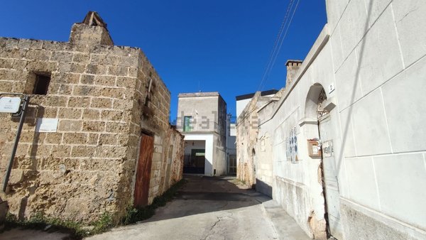 casa indipendente in vendita a Castrignano del Capo