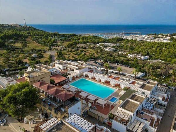 appartamento in vendita a Castrignano del Capo in zona Santa Maria di Leuca