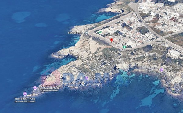 casa indipendente in vendita a Castrignano del Capo in zona Santa Maria di Leuca