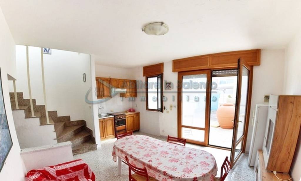 casa indipendente in vendita a Castrignano del Capo