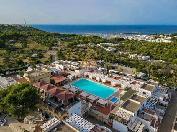 casa indipendente in vendita a Castrignano del Capo in zona Santa Maria di Leuca