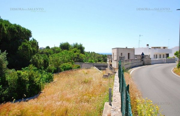 casa indipendente in vendita a Castrignano del Capo in zona Santa Maria di Leuca