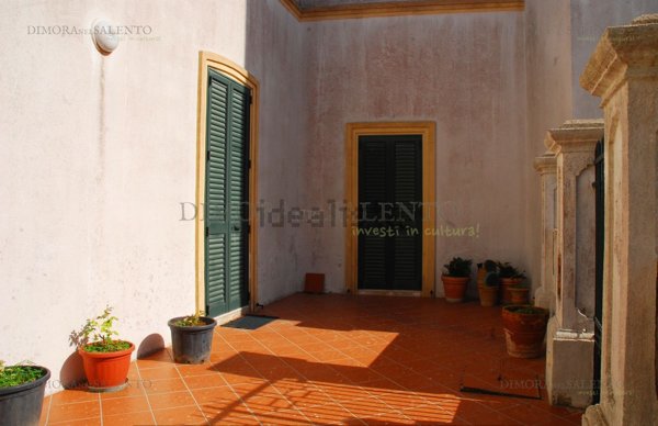 casa indipendente in vendita a Castrignano del Capo