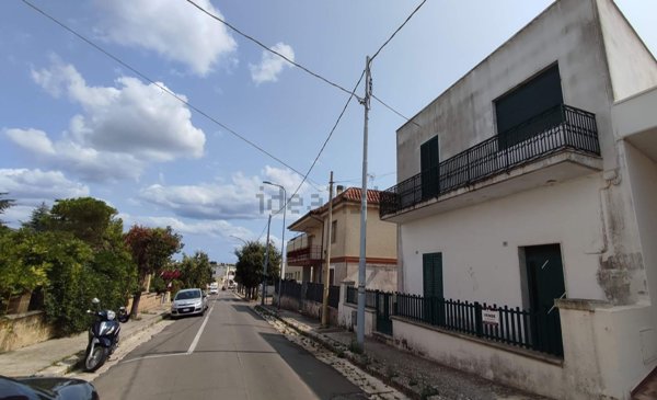 casa indipendente in vendita a Castrignano del Capo