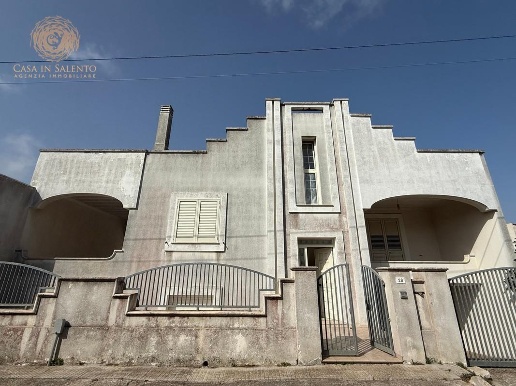 casa indipendente in vendita a Castrignano del Capo in zona Santa Maria di Leuca