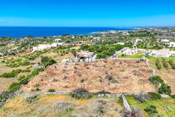 casa indipendente in vendita a Castrignano del Capo