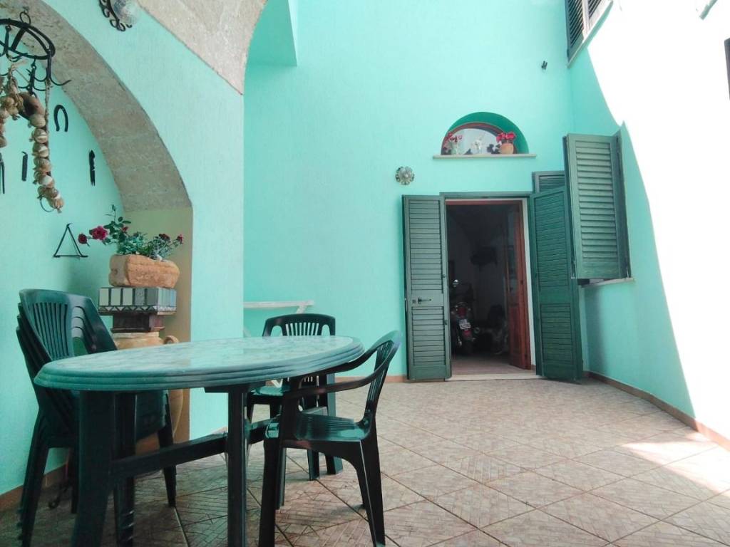 casa indipendente in vendita a Castrignano del Capo