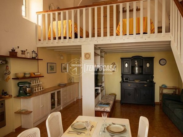 casa indipendente in vendita a Castrignano del Capo in zona Santa Maria di Leuca