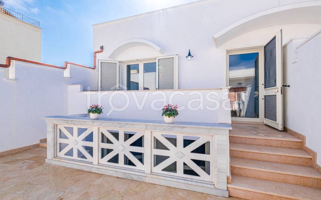 casa indipendente in vendita a Castrignano del Capo in zona Santa Maria di Leuca