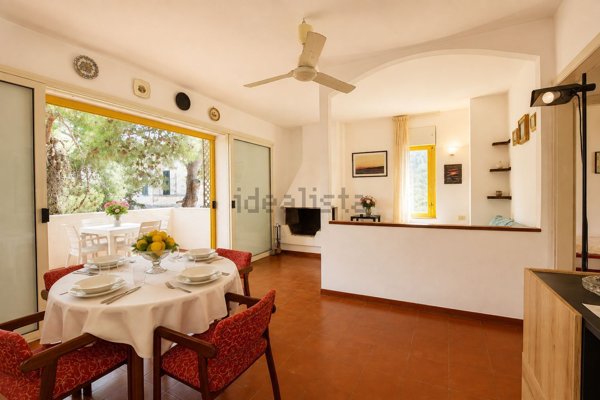 appartamento in vendita a Castrignano del Capo in zona Santa Maria di Leuca