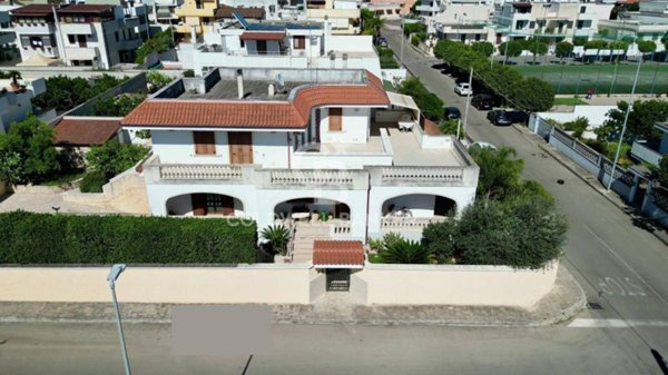 casa indipendente in vendita a Cavallino