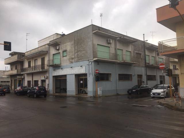 negozio in vendita a Cavallino