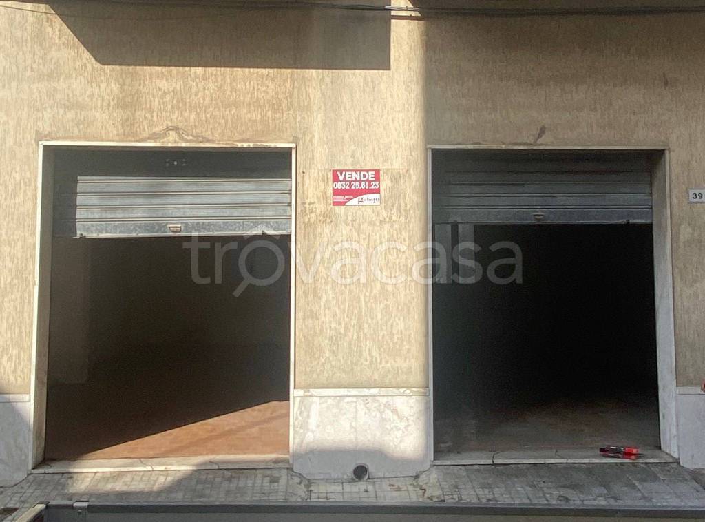 locale di sgombero in vendita a Cavallino