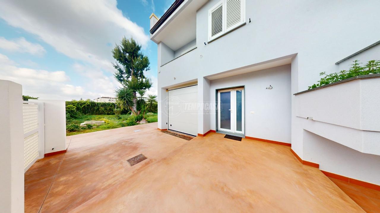 casa indipendente in vendita a Cavallino