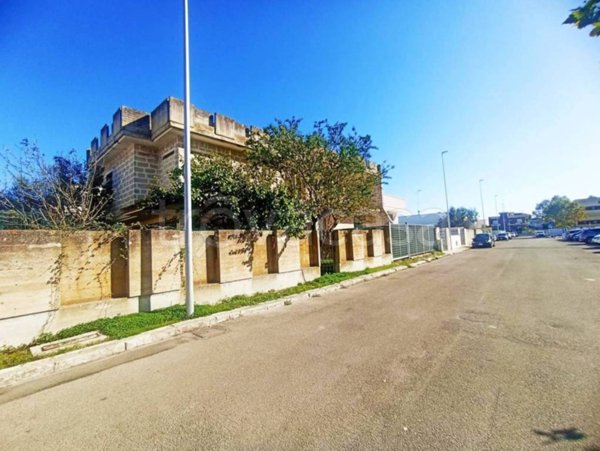 casa indipendente in vendita a Cavallino