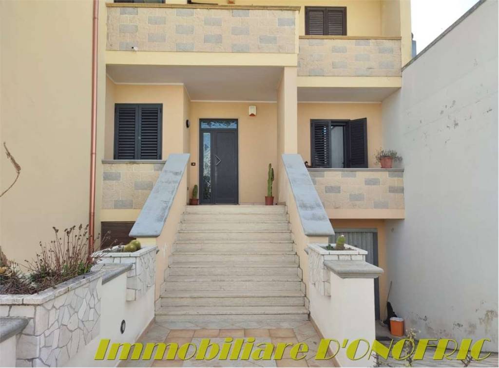 casa indipendente in vendita a Cavallino