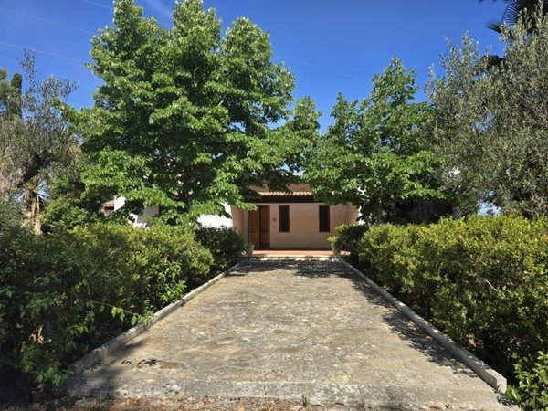 casa indipendente in vendita a Cavallino