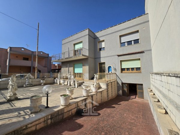 casa indipendente in vendita a Cavallino