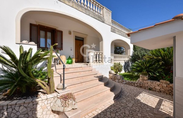 casa indipendente in vendita a Cavallino