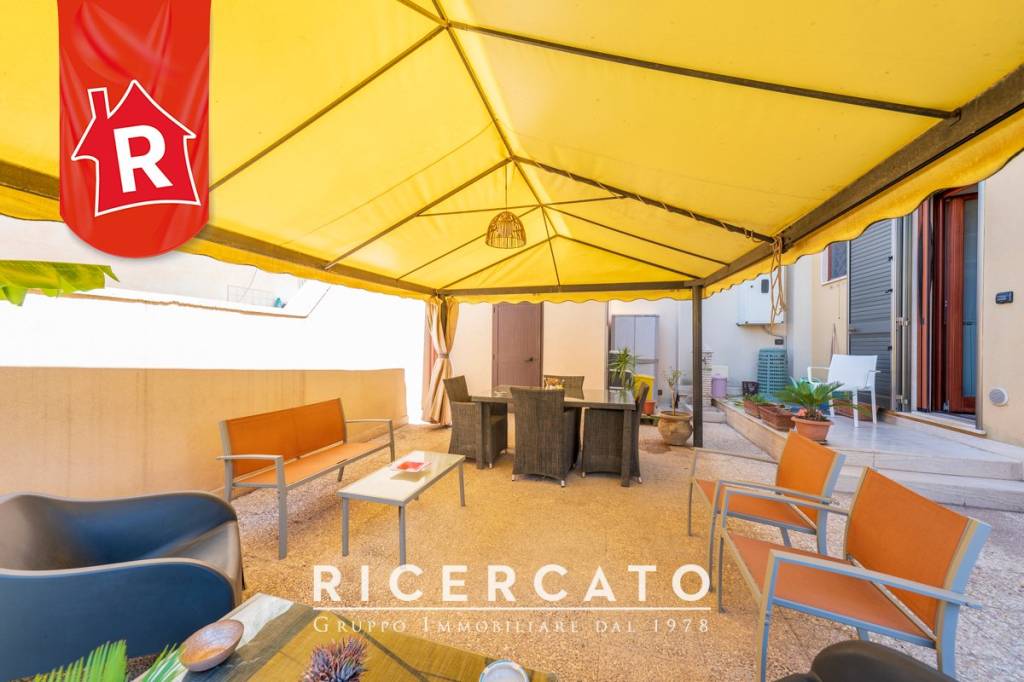 casa indipendente in vendita a Cavallino