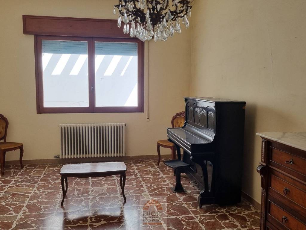 casa indipendente in vendita a Cavallino