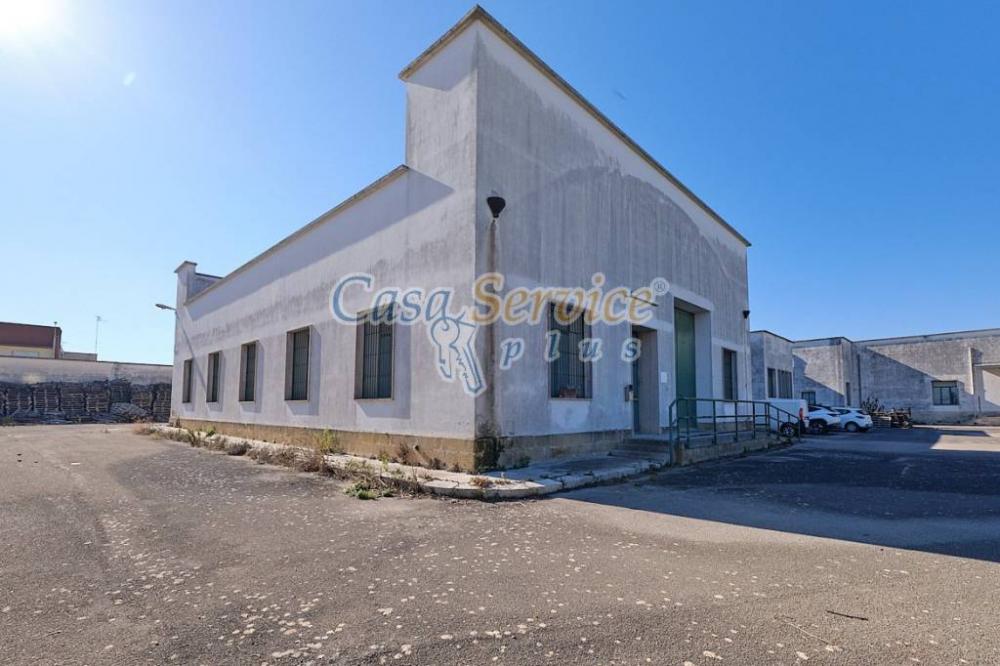 terreno edificabile in vendita a Cavallino