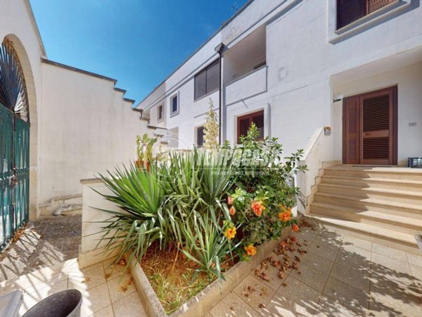 casa indipendente in vendita a Cavallino