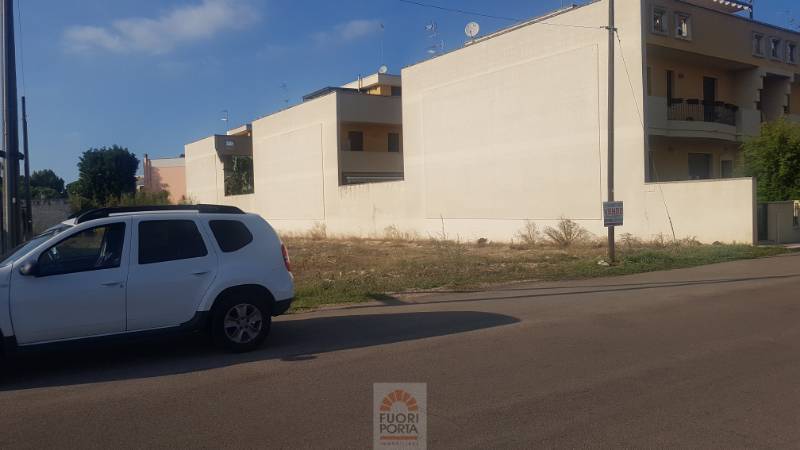 terreno edificabile in vendita a Cavallino