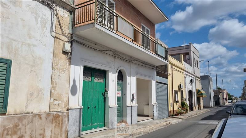 intera palazzina in vendita a Cavallino