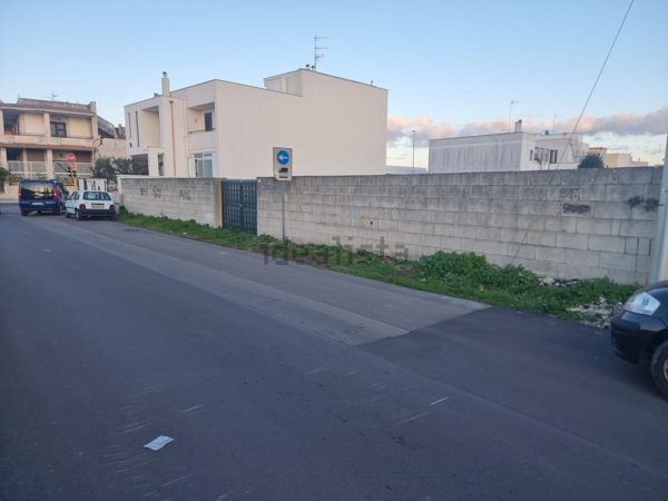 terreno edificabile in vendita a Cavallino