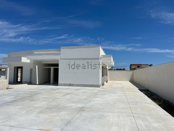 casa indipendente in vendita a Cavallino