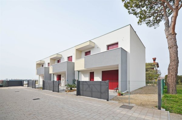 casa indipendente in vendita a Cavallino