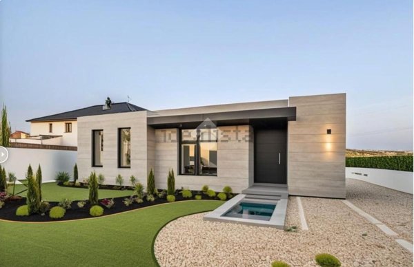 casa indipendente in vendita a Cavallino