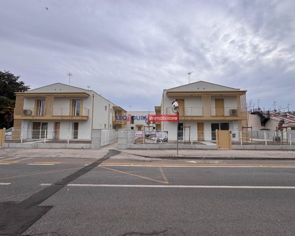 casa indipendente in vendita a Cavallino