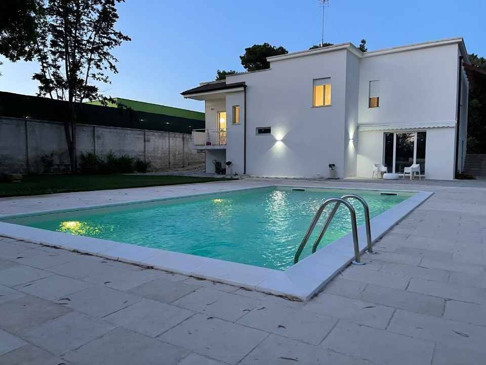 casa indipendente in vendita a Cavallino