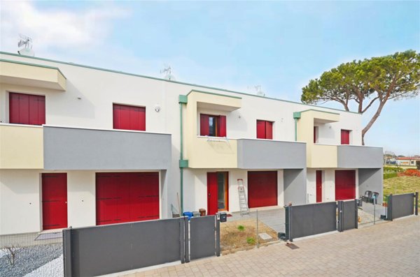 casa indipendente in vendita a Cavallino