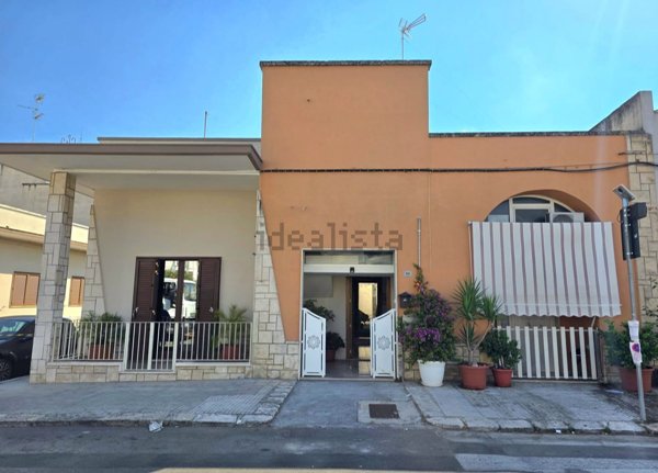 casa indipendente in vendita a Cavallino