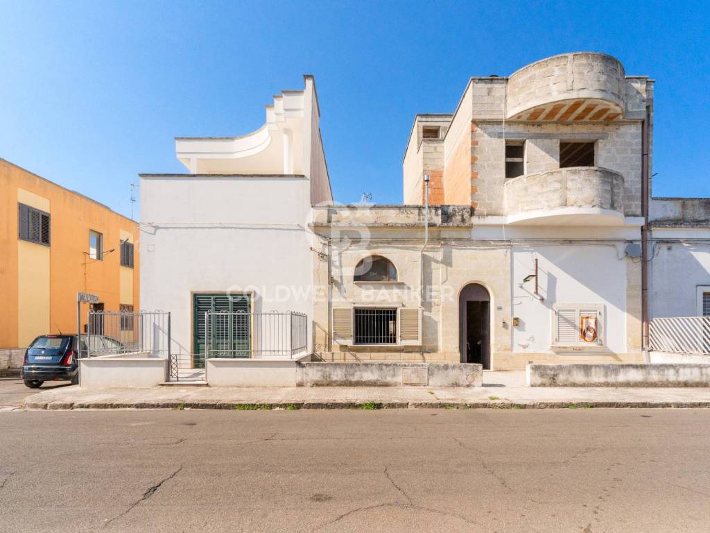 casa indipendente in vendita a Cavallino