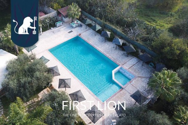 casa indipendente in vendita a Cavallino