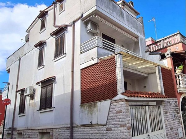 casa indipendente in vendita a Collepasso