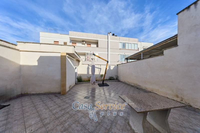 casa indipendente in vendita a Collepasso