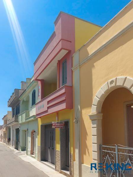 casa indipendente in vendita a Collepasso